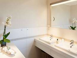 Reethuus Sud Modern Retreat