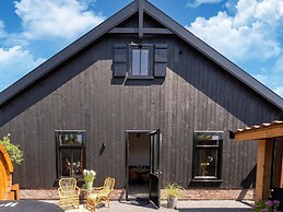 Sauna & Hot Tub Coastal Escape