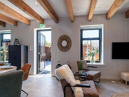 Sauna & Hot Tub Coastal Escape