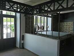 Majestic Villa in Nuaille-d'aunis With Sauna