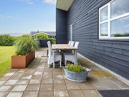 6 Person Holiday Home in Hemmet-by Traum