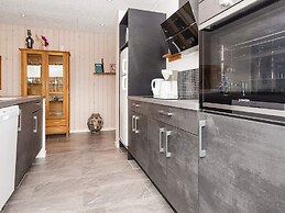 6 Person Holiday Home in Hemmet-by Traum