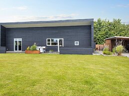 6 Person Holiday Home in Hemmet-by Traum