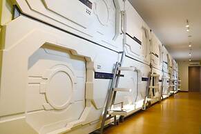 Whiz Capsule Thamrin Jakarta