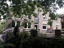 Charming Cottage With Pool in Houffalize