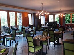 Charming Cottage With Pool in Houffalize