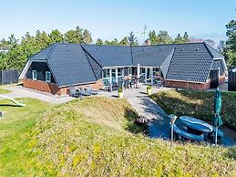 5 Star Holiday Home in Blavand