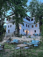 Kenta Mountain Hotel