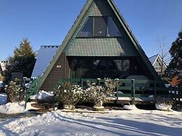 Roof-only House Modern Retreat