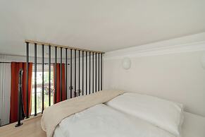 Apartment With Mezzanine by Renters