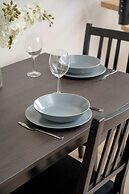 Apartment With Mezzanine by Renters