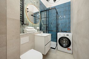 Apartment With Mezzanine by Renters