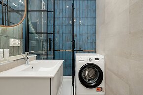 Apartment With Mezzanine by Renters