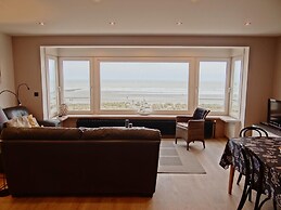 Apartment in Nieuwpoort Located With Terrace