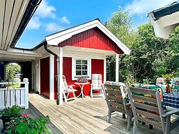 7 Person Holiday Home in Kopingsvik-by Traum