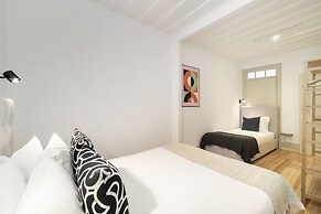 Lisbon's Heartbeat Your Premier Address