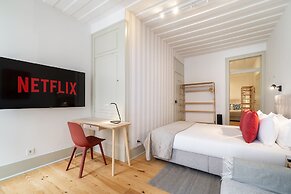 Lisbon's Heartbeat Your Premier Address