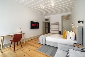 Lisbon's Heartbeat Your Premier Address