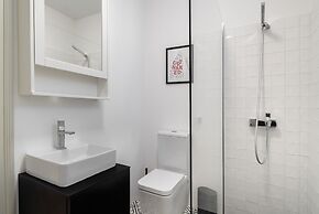 Lisbon's Heartbeat Your Premier Address