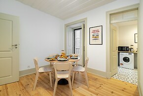 Lisbon's Heartbeat Your Premier Address