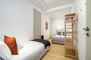 Lisbon's Heartbeat Your Premier Address