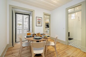 Lisbon's Heartbeat Your Premier Address