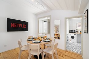 Lisbon's Heartbeat Your Premier Address