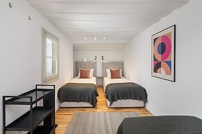 Lisbon's Heartbeat Your Premier Address