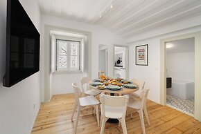 Lisbon's Heartbeat Your Premier Address