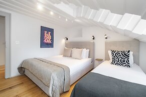 Lisbon's Heartbeat Your Premier Address