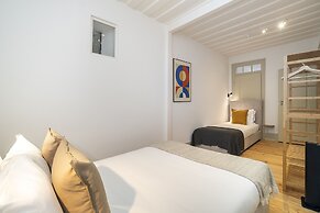 Lisbon's Heartbeat Your Premier Address