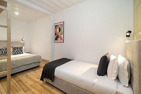 Lisbon's Heartbeat Your Premier Address