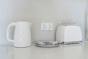 Cosy Studio Close to the Park by Renters