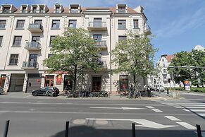 Cosy Studio Close to the Park by Renters