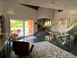 Majestic Villa in Lecci With Garden