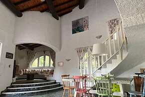 Majestic Villa in Lecci With Garden