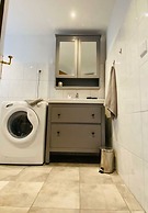 Shell Modern Retreat