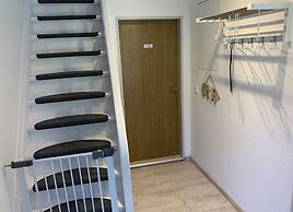 Shell Modern Retreat