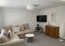 Shell Modern Retreat