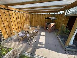 Shell Modern Retreat