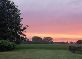 Cozy Countryside Getaway