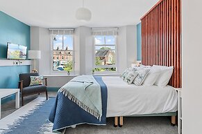 Park View Rooms and Relaxation