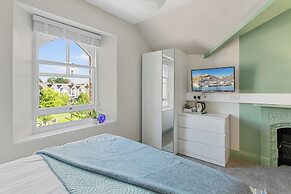 Park View Rooms and Relaxation