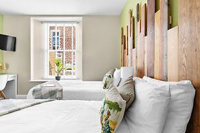 Park View Rooms and Relaxation