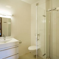 Spanish Water Apartments - Garden View