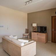 Spanish Water Apartments - Garden View