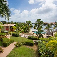 Spanish Water Apartments - Garden View
