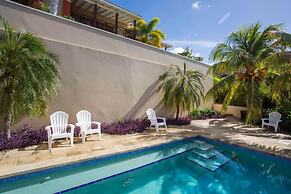 Spanish Water Apartments - Garden View