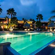 Spanish Water Apartments - Garden View