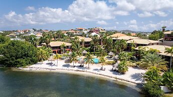 Spanish Water Apartments - Terrace